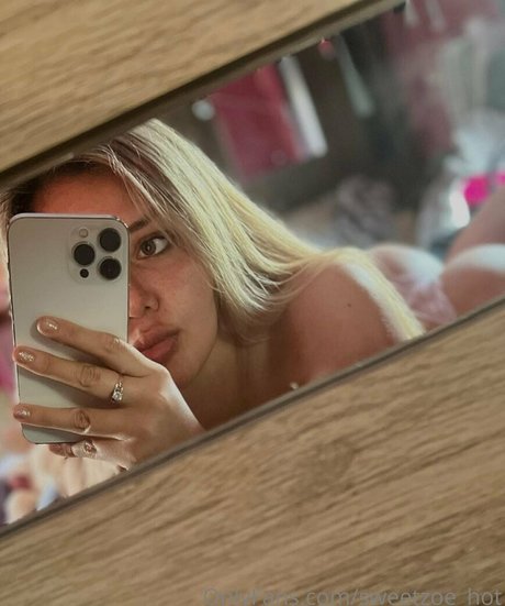 sweetzoe hot pornstar hd img