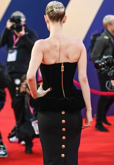 Vanessa Kirby pornstar hot images