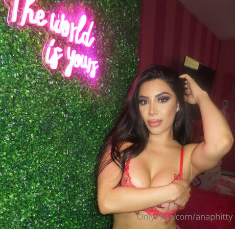 Ana Lozano hot star pictures