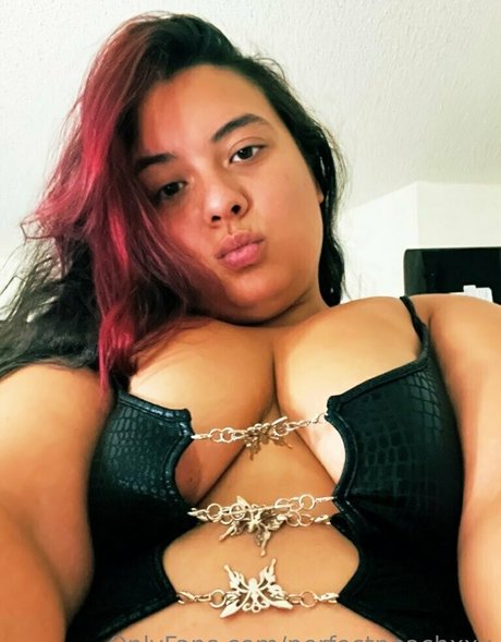 perfectpeachxxx model porn img