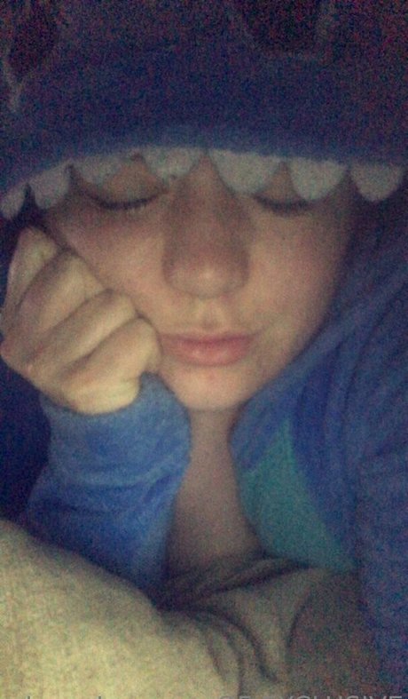 loserlennox model exclusive photo