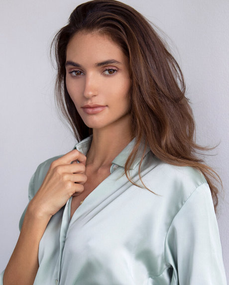 I Will Buy erotic actress gallery