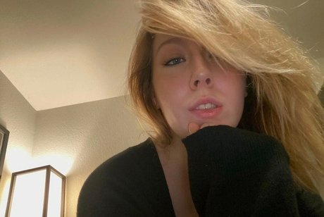 Sxphstel pretty actress photos