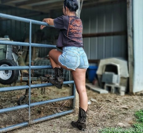 sadiedavis1187 exclusive model pic