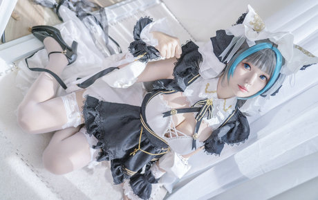 Yuki Neko exclusive star pics