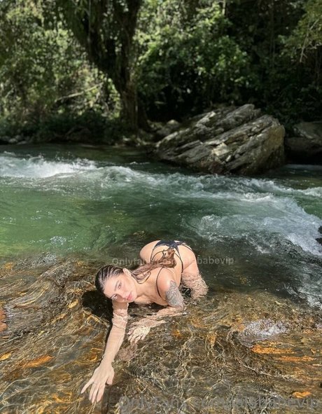 laurasahar pornstar art archive