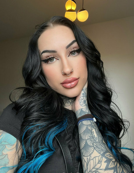 yami liia perfect actress galleries