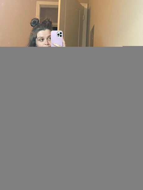 ellabelleeee erotic pornstar img