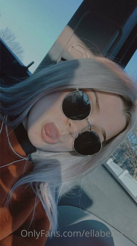 ellabelleeee star hot picture