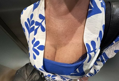 gamer onlyfans hot sexy picture