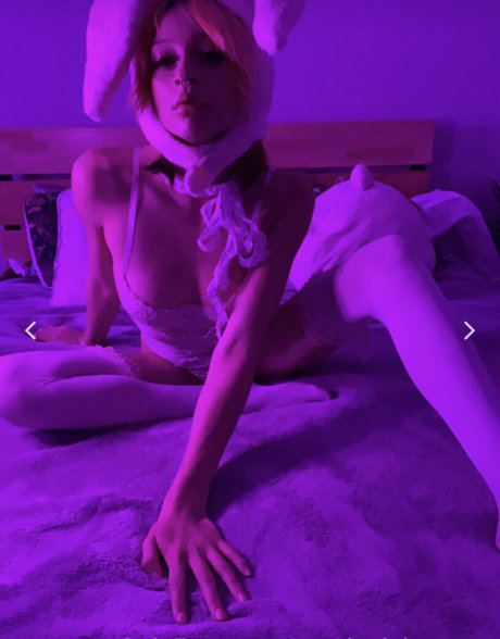 manicpixieagony naked pornstar pic