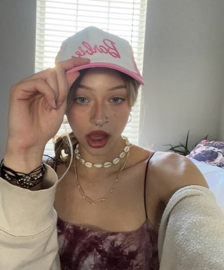 manicpixieagony high quality pornstar images