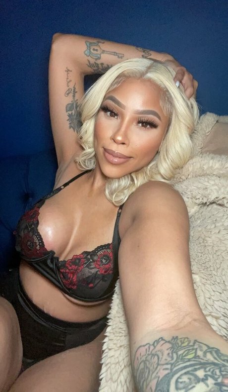 kayyykittyXXX nude actress picture