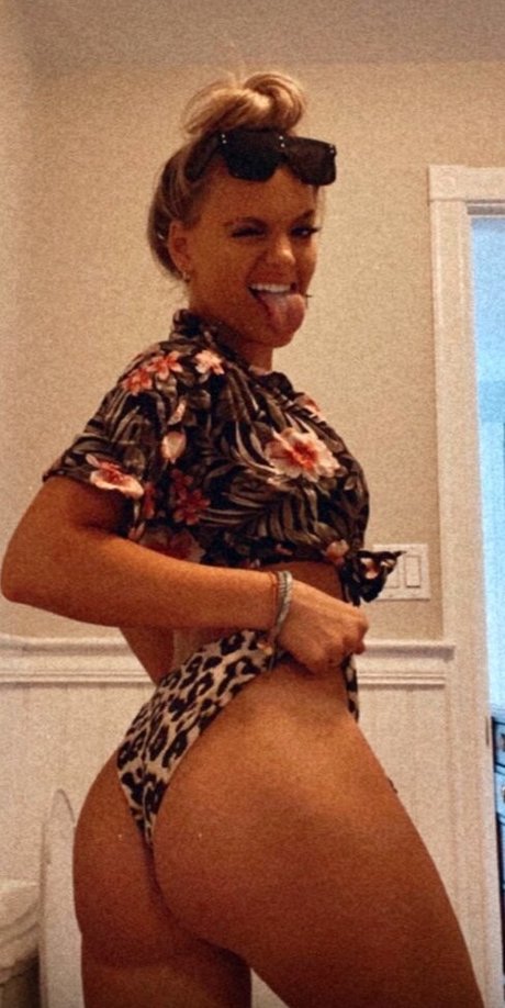 katerinacarney star top pic