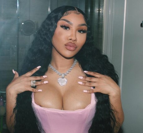 Ari Fletcher beautiful pornstar pics