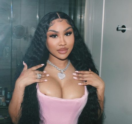 Ari Fletcher model free images