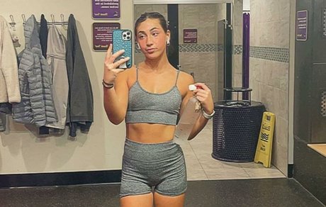 Jenna Sinatra xxx model pic