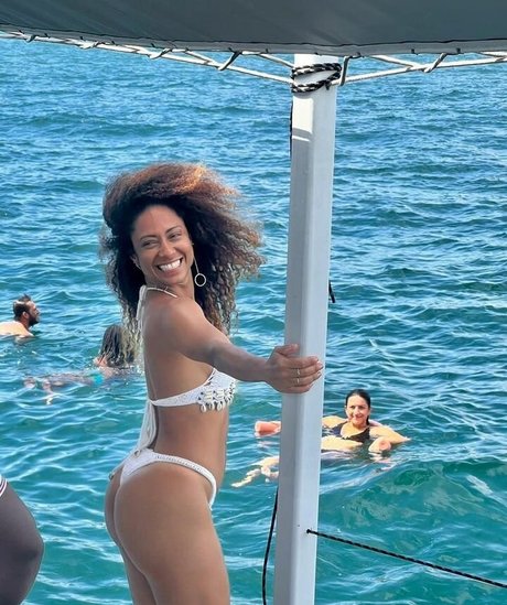 Cinnara Leal pornstar beautiful image