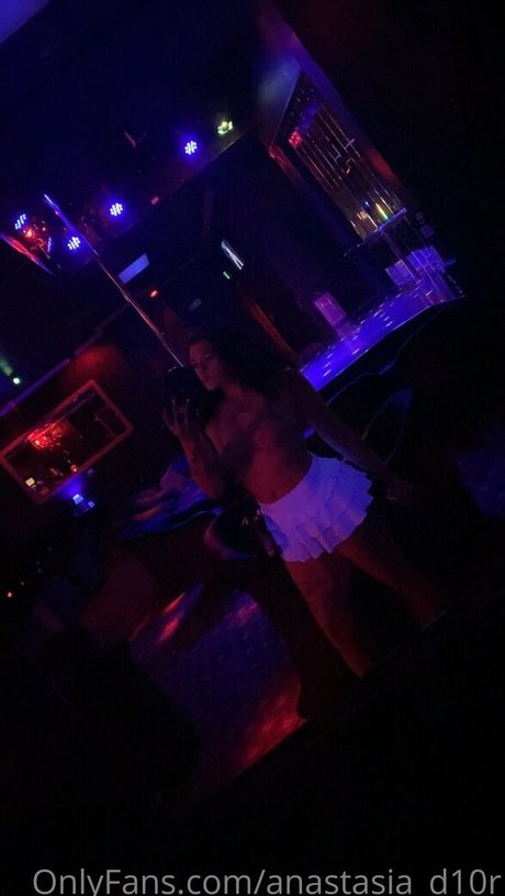 anastasia d10r xxx model picture