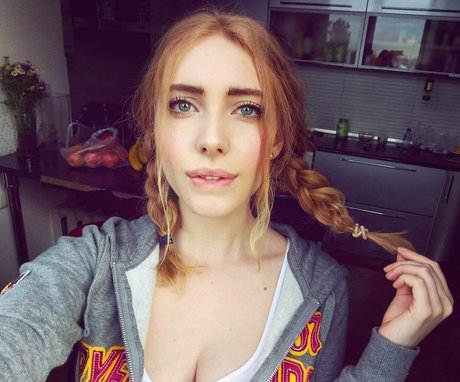 thigh high boots onlyfans porno pictures