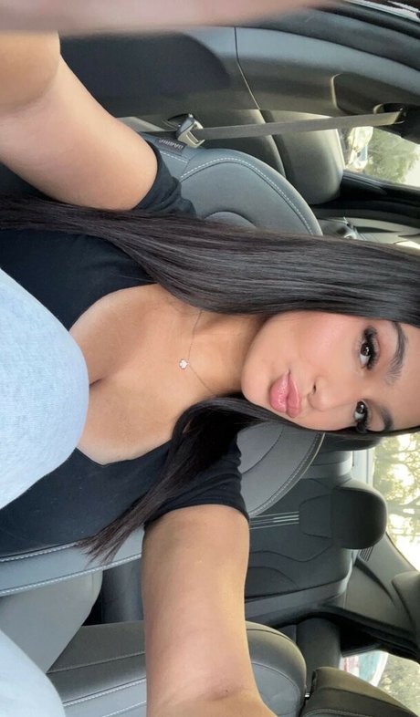 Emma Petisco high quality star pictures