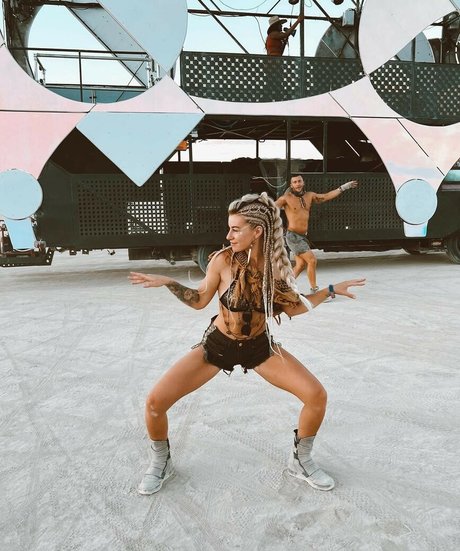 rachelbell model high quality pic