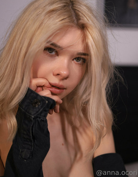 anna ocori model image