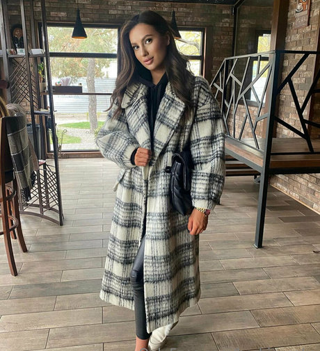 barbie cake exclusive model image