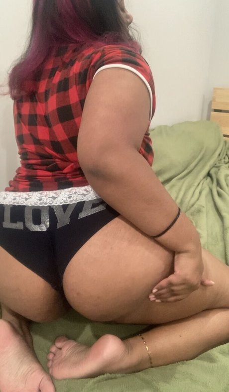 Anita Haadik model naked picture