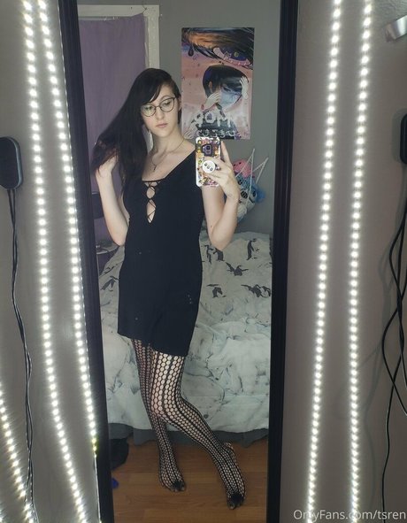 gothravemom Photo Gallery