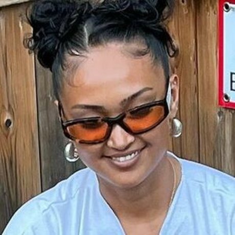 Joy Crookes pornstar nice img