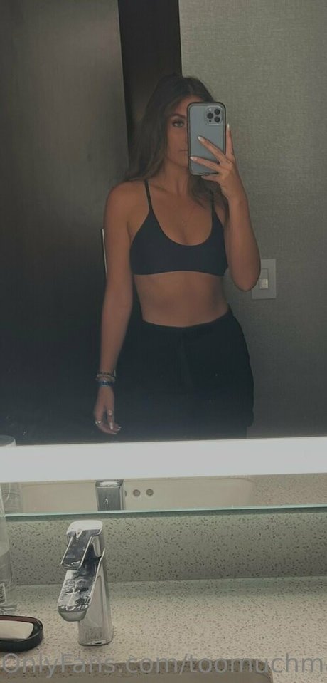 sucking cock onlyfans nude galleries