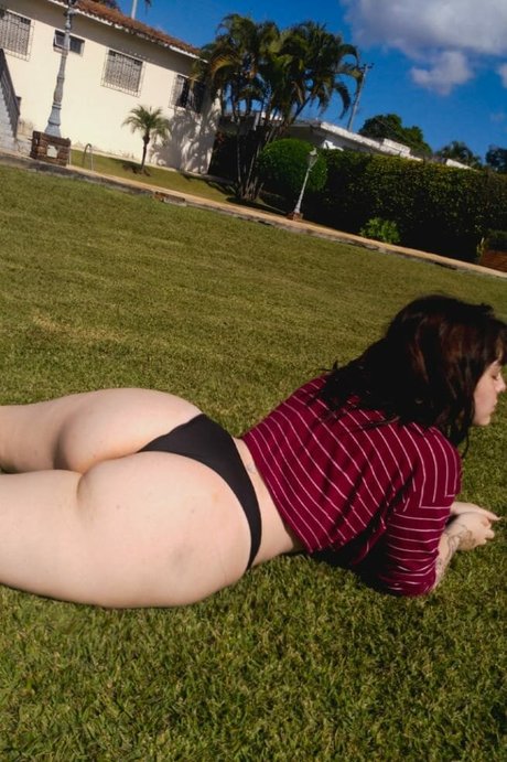 Luma Ferrari art pornstar images