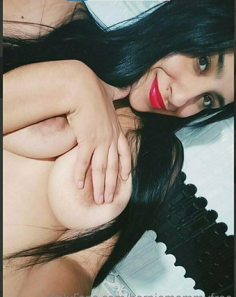 horniemommyfree hd model photos