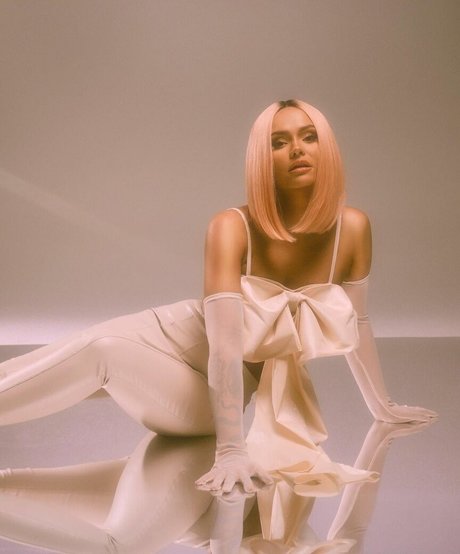 Talia Mar pretty star images