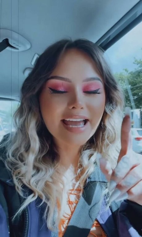 Talia Mar model naked photos