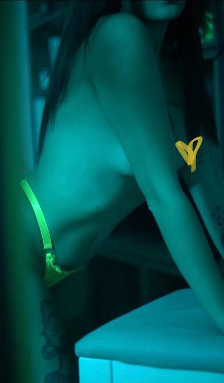 Cansup nice model photo