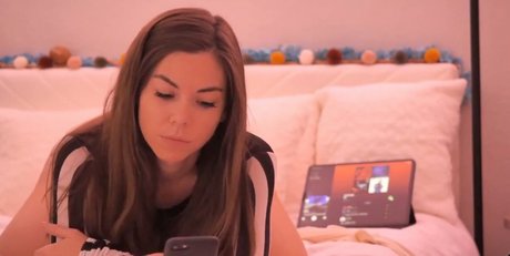 big tits brunette onlyfans hot pics