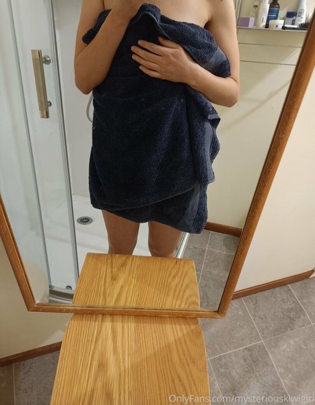 mysteriouskiwigirl xxx star gallery