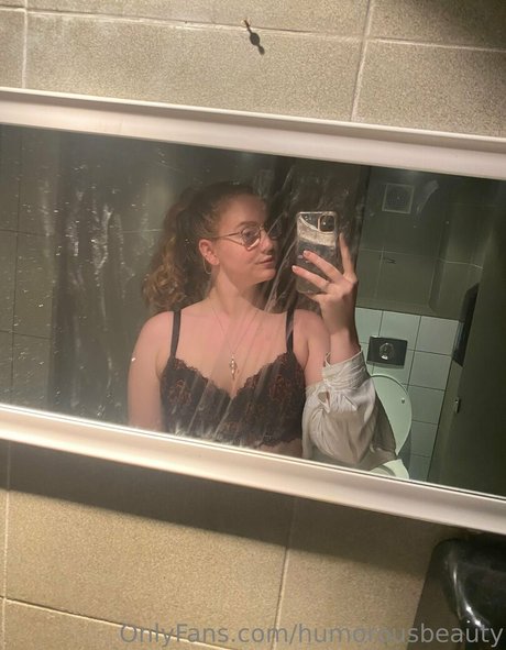 humorousbeauty art model image