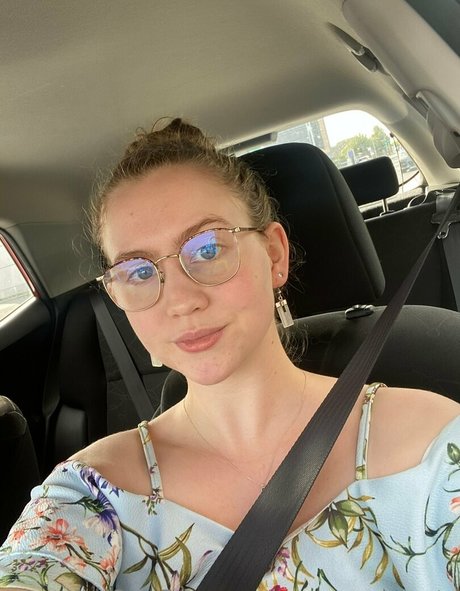 humorousbeauty model perfect pic