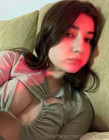 Eva Kross hot pornstar galleries