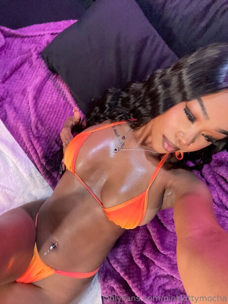 Pinkkittymocha model perfect photos