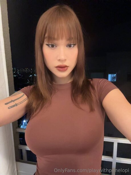 Playwithpenelopi nudes model photos