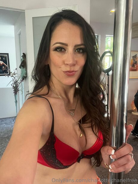 Charlottechanelfree top pornstar image