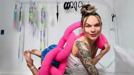 Littlelyssy pornstar sex images