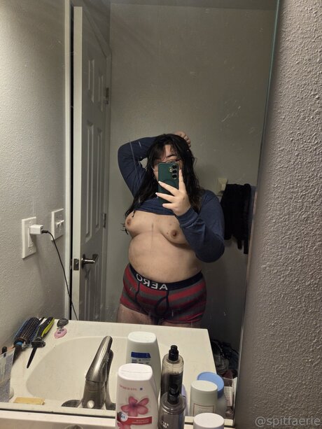 Spitfaerie star hot picture