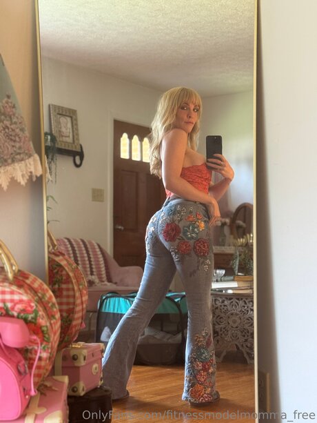 Fitnessmodelmomma Free adult model gallery