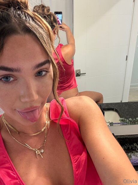 Oliviaj4 pornstar hd photos