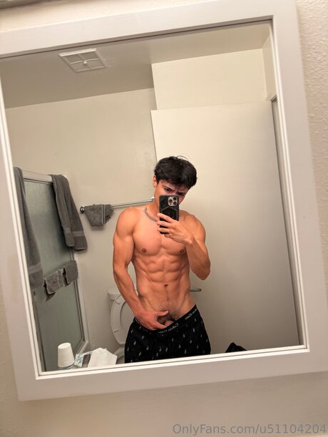 U51104204 xxx pornstar pics